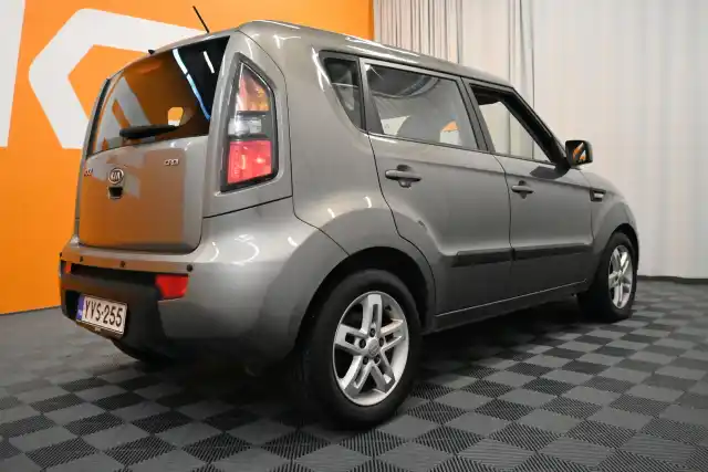 Harmaa Viistoperä, Kia Soul – YVS-255