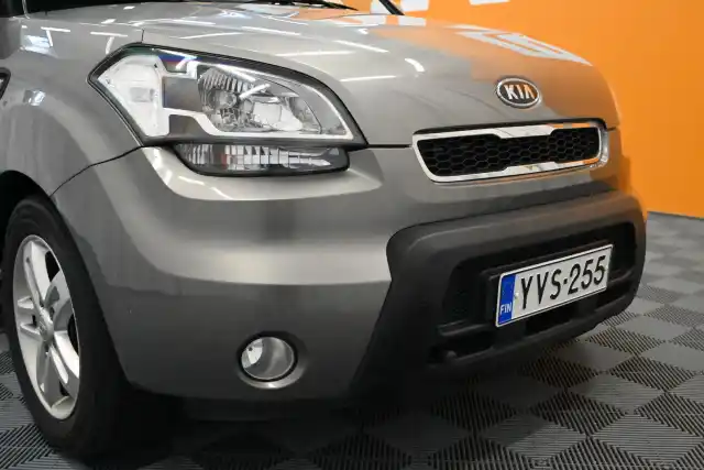 Harmaa Viistoperä, Kia Soul – YVS-255