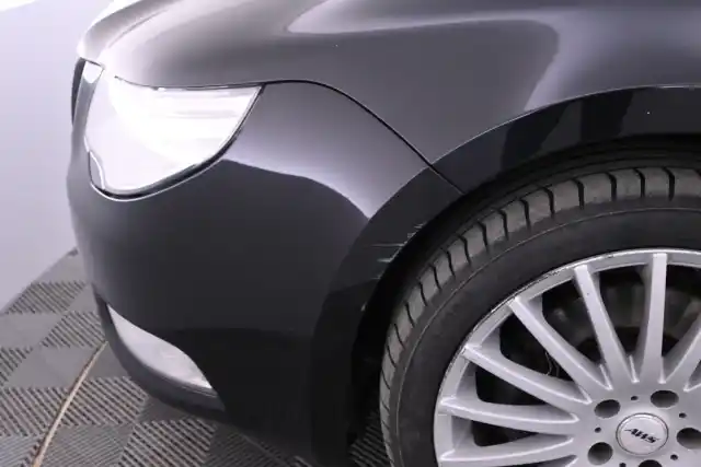 Musta Farmari, Skoda Superb – YVT-491