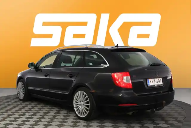 Musta Farmari, Skoda Superb – YVT-491