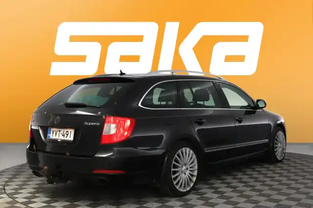 Musta Farmari, Skoda Superb – YVT-491