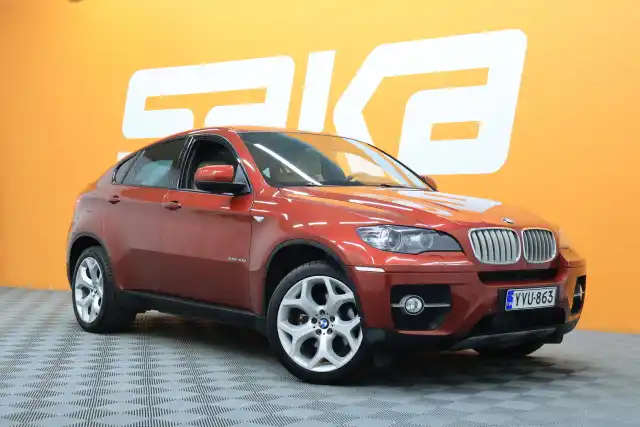 Punainen Maastoauto, BMW X6 – YVU-863