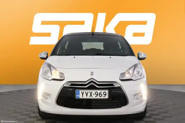 Valkoinen Avoauto, Citroen DS3 – YVX-969