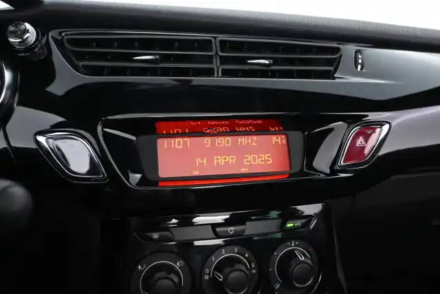 Valkoinen Avoauto, Citroen DS3 – YVX-969
