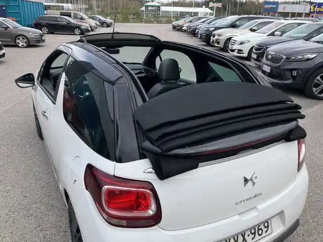 Valkoinen Avoauto, Citroen DS3 – YVX-969