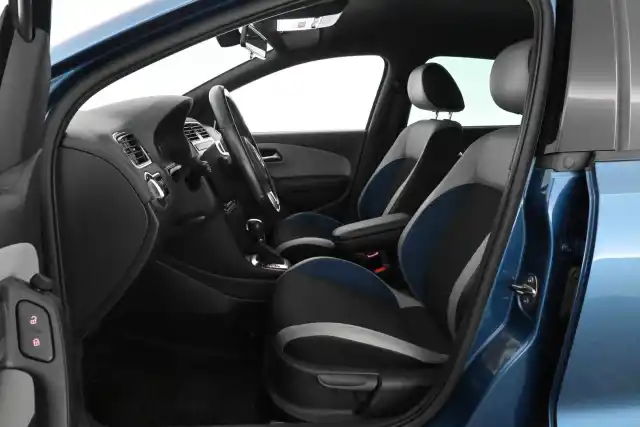 Sininen Viistoperä, Volkswagen Polo – YVY-202