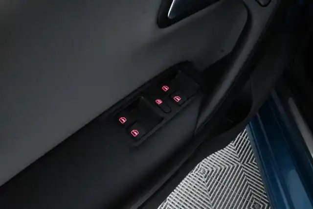 Sininen Viistoperä, Volkswagen Polo – YVY-202