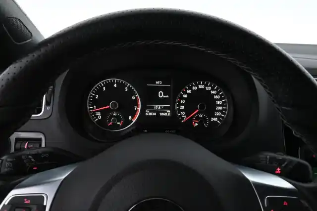 Sininen Viistoperä, Volkswagen Polo – YVY-202