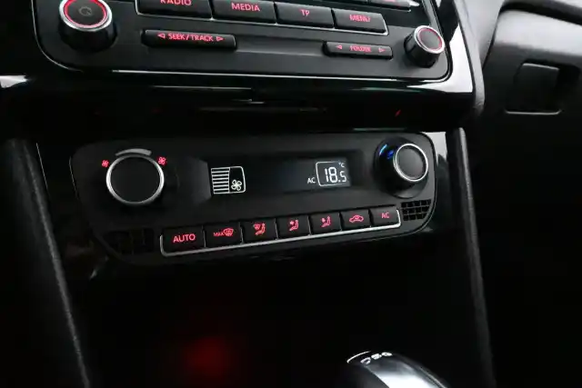 Sininen Viistoperä, Volkswagen Polo – YVY-202