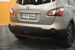 Ruskea Maastoauto, Nissan Qashqai+2 – YVY-644, kuva 9