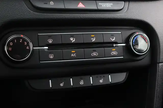 Hopea Viistoperä, Kia Ceed – YXA-447
