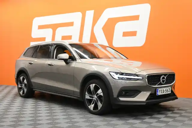 Volvo V60 Cross Country