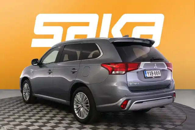 Harmaa Maastoauto, Mitsubishi Outlander PHEV – YXB-889