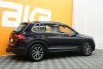 Musta Maastoauto, Volkswagen Tiguan – YXC-982, kuva 2