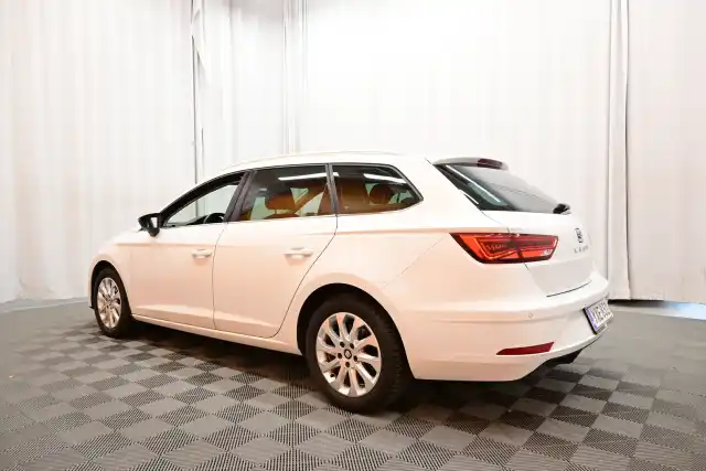 Valkoinen Farmari, Seat LEON – YXE-832