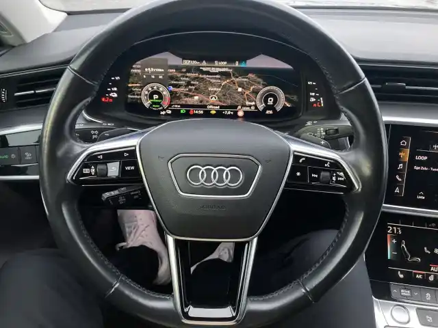 Musta Viistoperä, Audi A7 – YXE-835