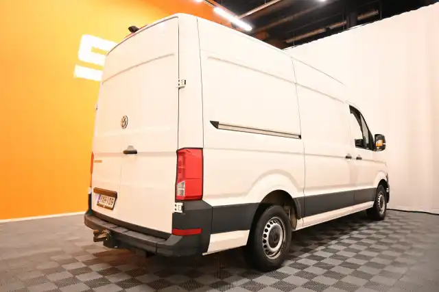 Valkoinen Pakettiauto, Volkswagen Crafter – YXH-109