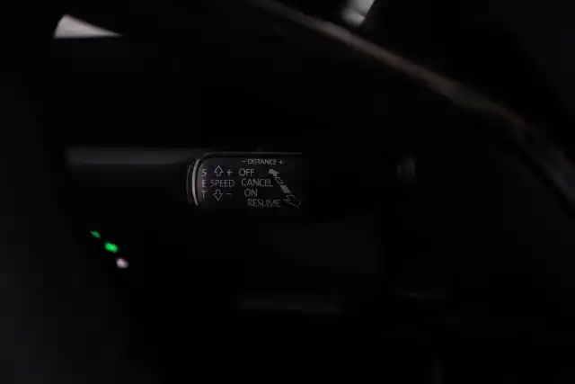 Harmaa Maastoauto, Skoda Kodiaq – YXI-788
