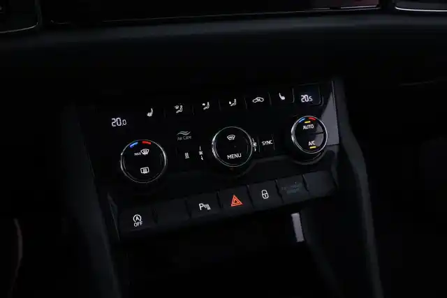 Harmaa Maastoauto, Skoda Kodiaq – YXI-788
