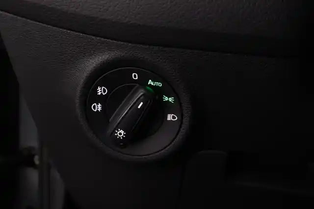 Harmaa Maastoauto, Skoda Kodiaq – YXI-788