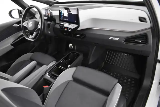 Valkoinen Viistoperä, Volkswagen ID.3 – YXJ-525