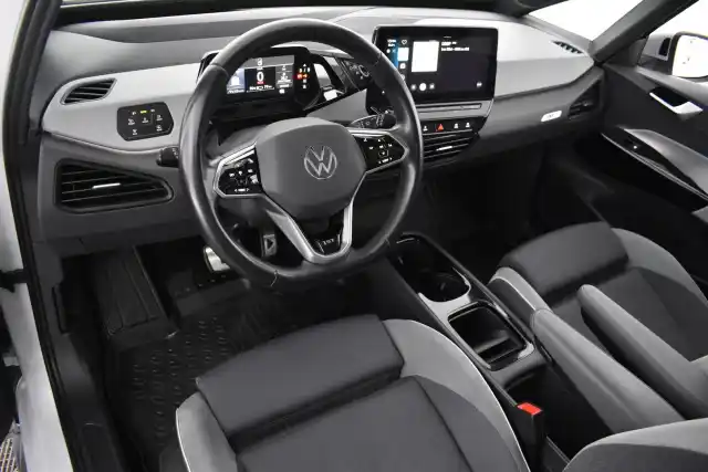Valkoinen Viistoperä, Volkswagen ID.3 – YXJ-525