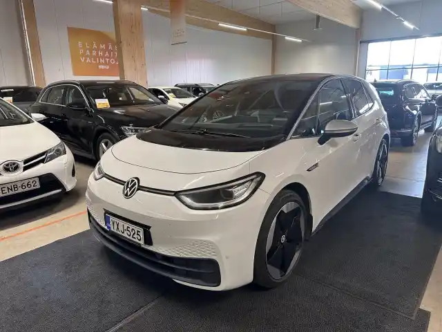 Valkoinen Viistoperä, Volkswagen ID.3 – YXJ-525