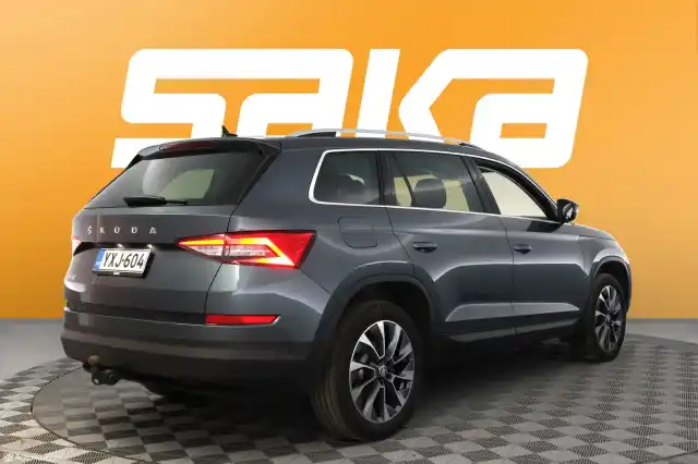 Harmaa Maastoauto, Skoda Kodiaq – YXJ-604