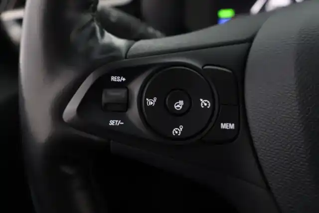 Punainen Viistoperä, Opel Corsa-e – YXJ-658