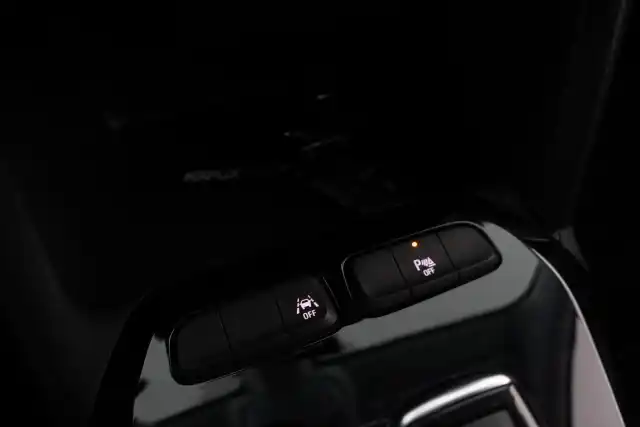 Punainen Viistoperä, Opel Corsa-e – YXJ-658
