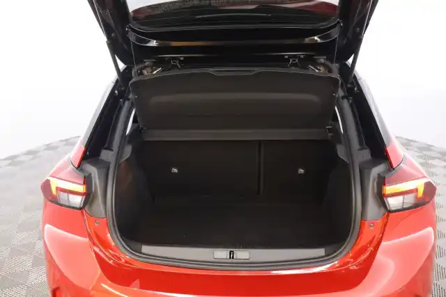 Punainen Viistoperä, Opel Corsa-e – YXJ-658