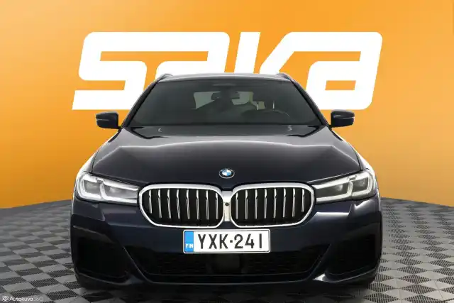 Sininen Farmari, BMW 530 – YXK-241