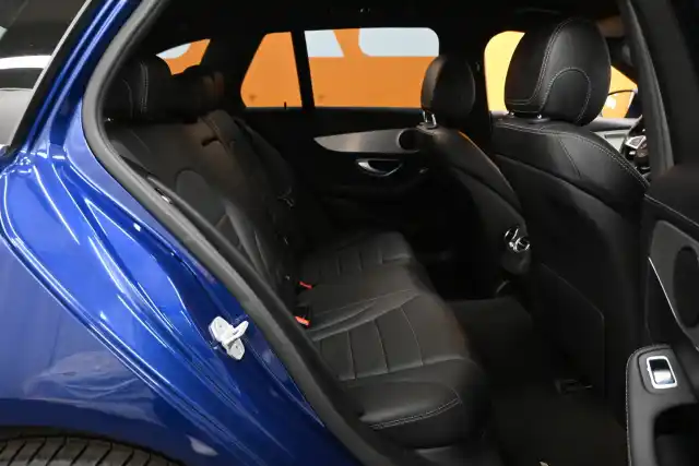 Sininen Farmari, Mercedes-Benz C – YXK-458