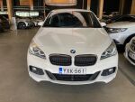 Valkoinen Tila-auto, BMW 225 – YXK-561, kuva 2