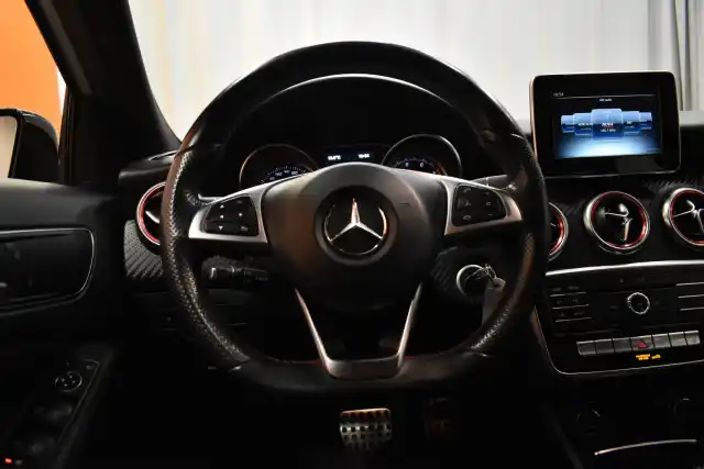 Hopea Viistoperä, Mercedes-Benz A – YXO-121