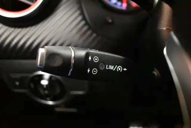 Hopea Viistoperä, Mercedes-Benz A – YXO-121