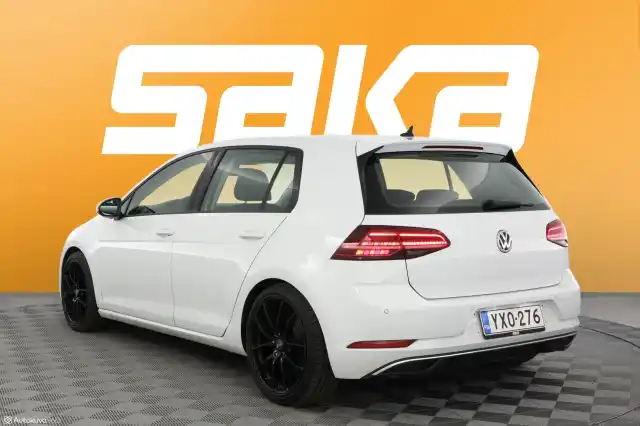 Valkoinen Viistoperä, Volkswagen Golf – YXO-276