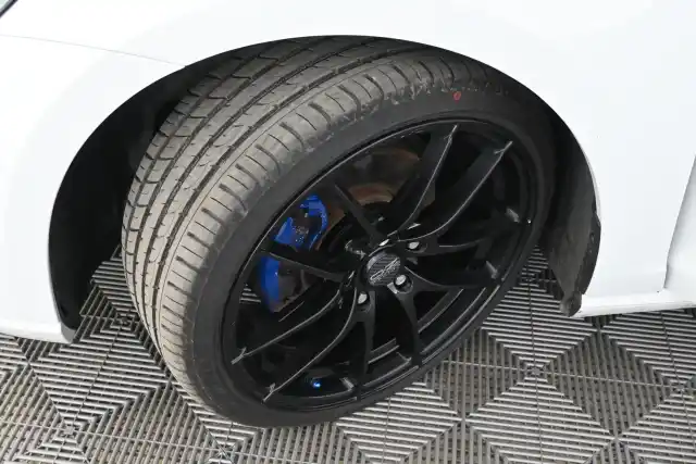 Valkoinen Viistoperä, Volkswagen Golf – YXO-276