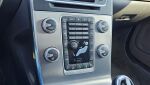Musta Farmari, Volvo V60 Cross Country – YXO-358, kuva 11