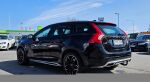 Musta Farmari, Volvo V60 Cross Country – YXO-358, kuva 3