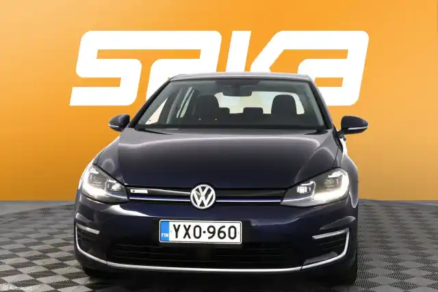 Sininen Viistoperä, Volkswagen Golf – YXO-960