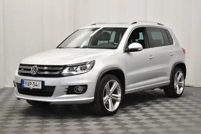 Hopea Maastoauto, Volkswagen Tiguan – YXP-341