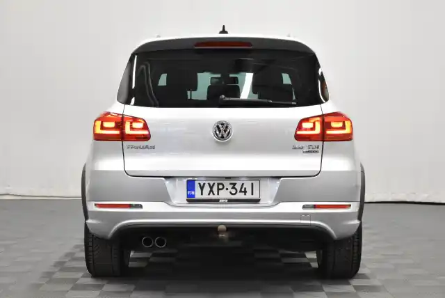 Hopea Maastoauto, Volkswagen Tiguan – YXP-341