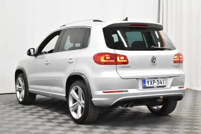 Hopea Maastoauto, Volkswagen Tiguan – YXP-341