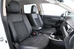 Valkoinen Maastoauto, Mitsubishi Outlander – YXR-683, kuva 12