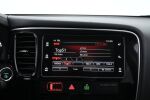 Valkoinen Maastoauto, Mitsubishi Outlander – YXR-683, kuva 20