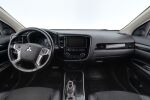 Valkoinen Maastoauto, Mitsubishi Outlander – YXR-683, kuva 9