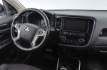 Valkoinen Maastoauto, Mitsubishi Outlander – YXR-683, kuva 10