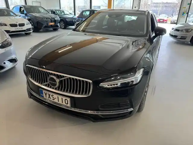 Musta Farmari, Volvo V90 – YXS-110