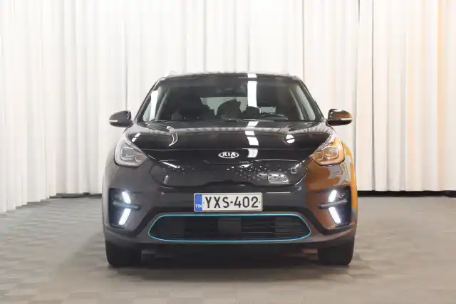 Musta Maastoauto, Kia NIRO – YXS-402